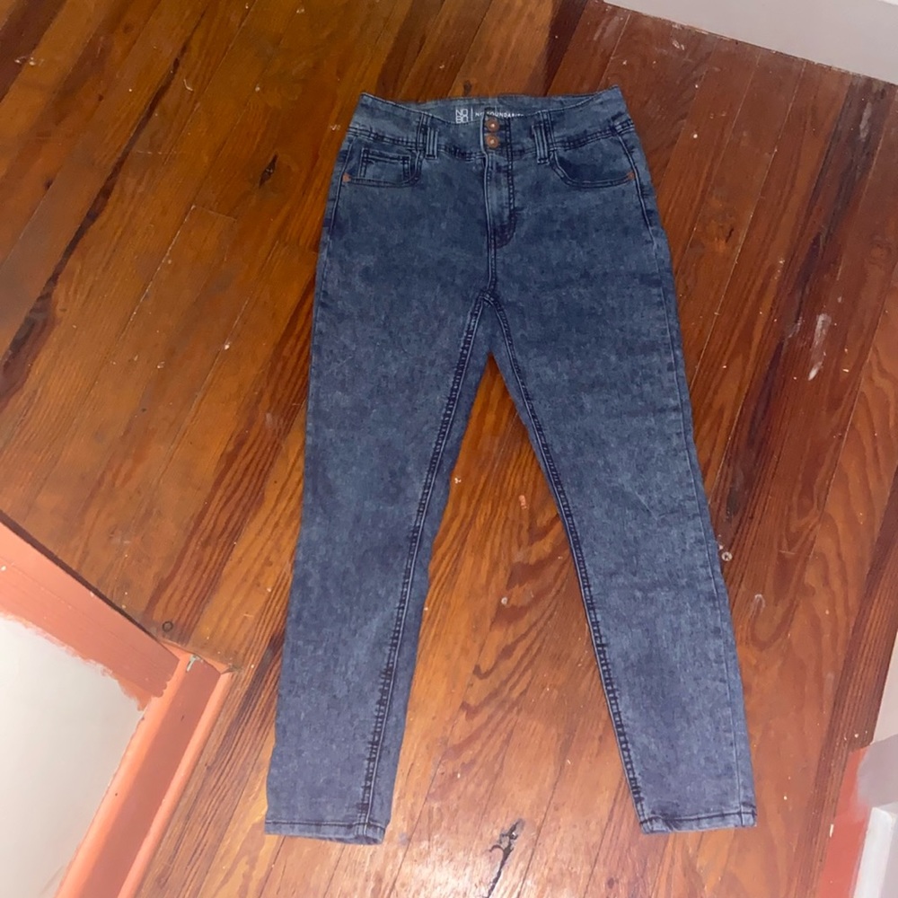 No Boundaries Jeans Color: blue  Size: Juniors 13